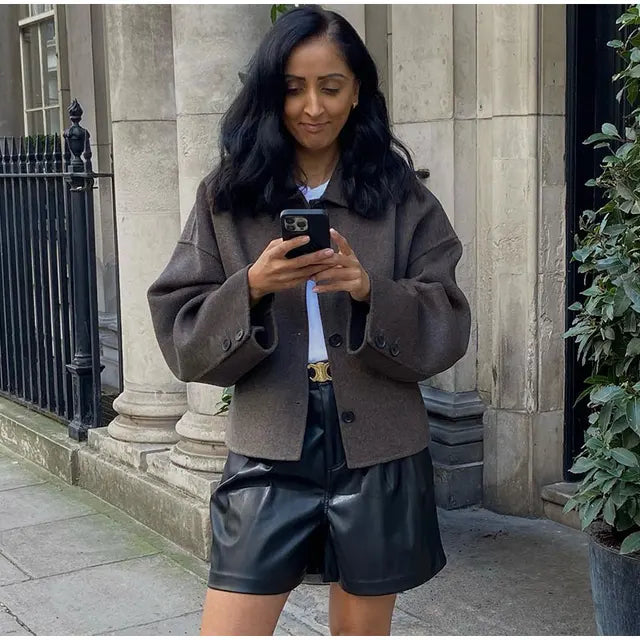 AURORA | Stijlvolle Trend: Cropped Coat voor Dames in de Herfst en Winter