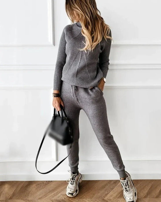 CHICCOZY | Dames Herfst Winter Trainingspak | Stijlvol Gestreepte Coltrui en Elastische Broek | Trendy Gebreide Tweedelige Set