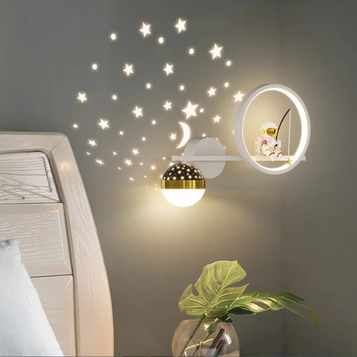 Moderne wandlamp kinderkamer met sterrenlicht Finn Brands