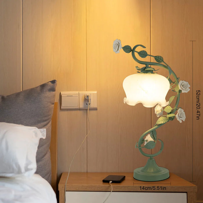 Flora - Artistieke bloemenbureaulamp met natuurthema en charme | Perfect om te lezen en te ontspannen