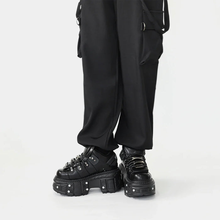 Ravix-schoenen met punk-inspiratie en nagelstuds