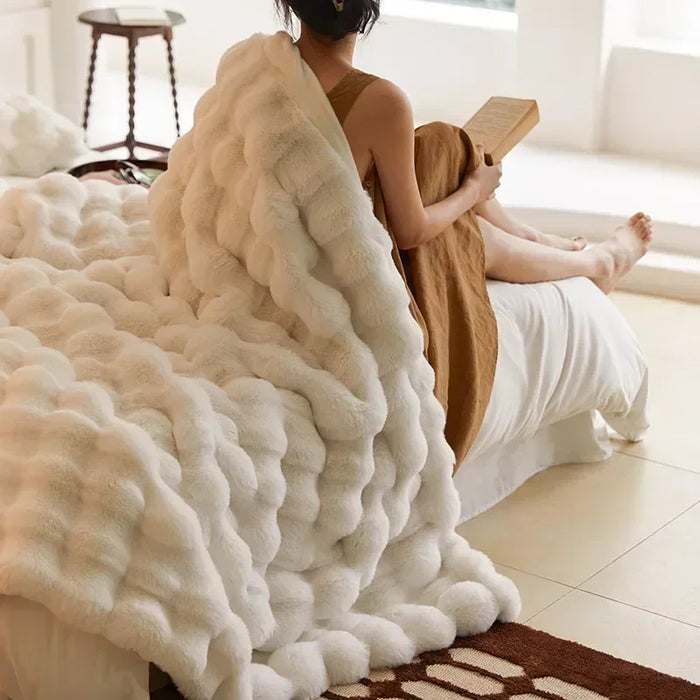 LuxFluff | Pluizige Faux Fur Deken | Draagbaar en Comfortabel | Ultieme Warmte