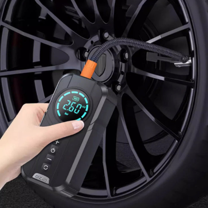 CarKit Expert - Multifunctionele jumpstarter en luchtcompressor voor noodgevallen